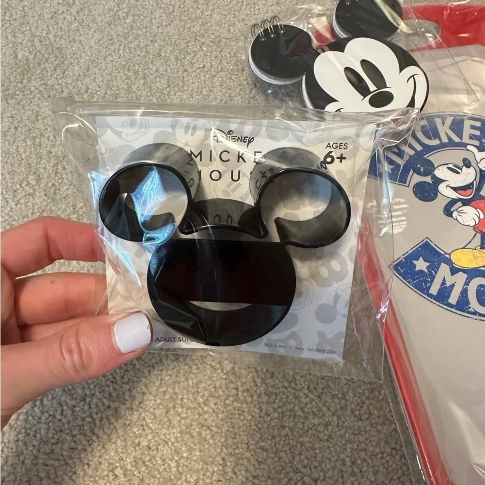 Disney tray note